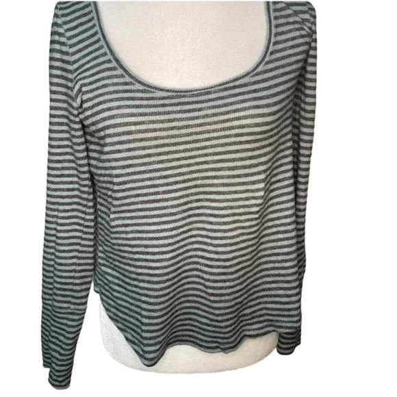 BDG / URBAN OUTFITTERS Striped Round Neck Long Sleeve Top - size Small - Picture 1 of 4